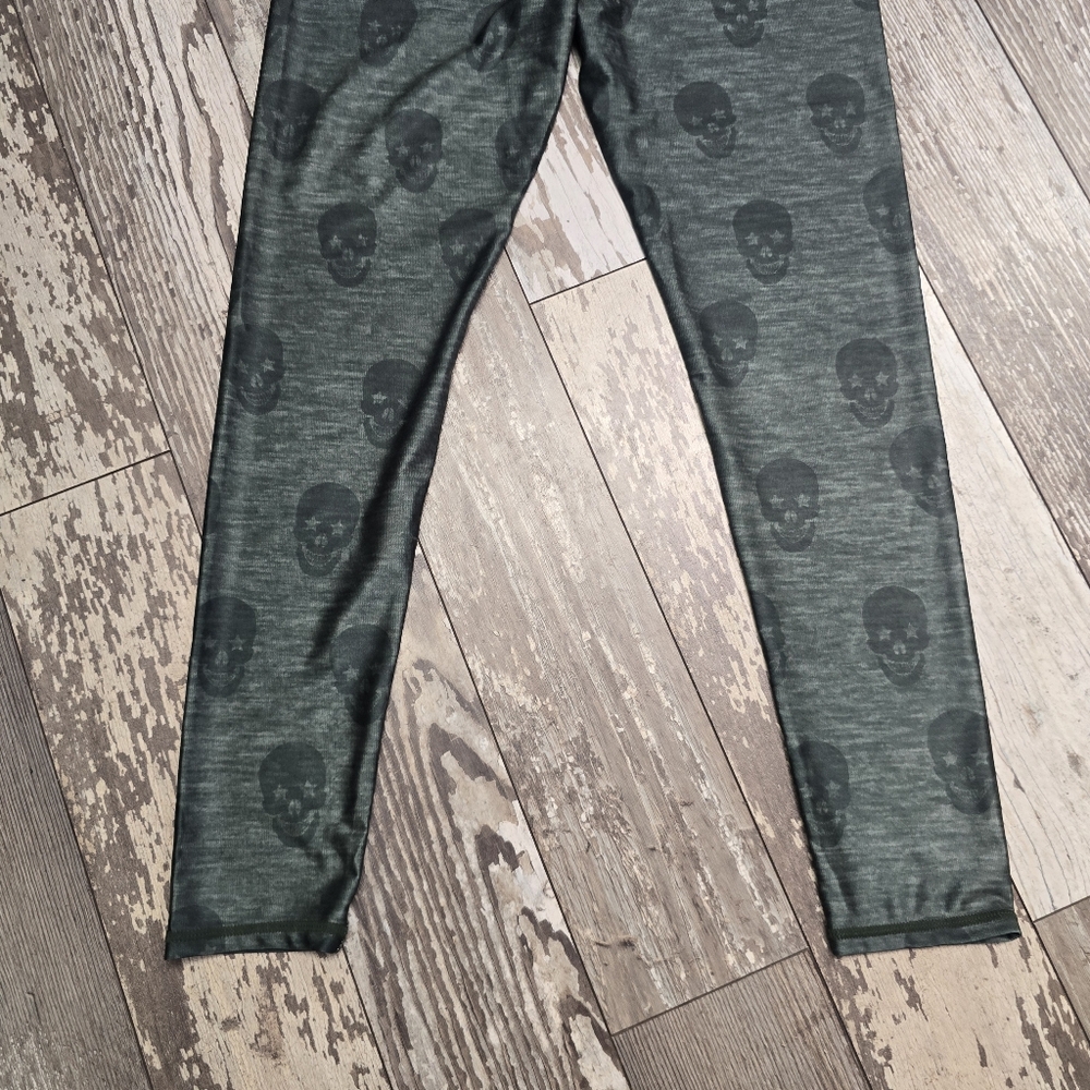 NWT- Terez Skull Star Power Heathered Olive Green Leggings Size Large - Picture 7 of 9